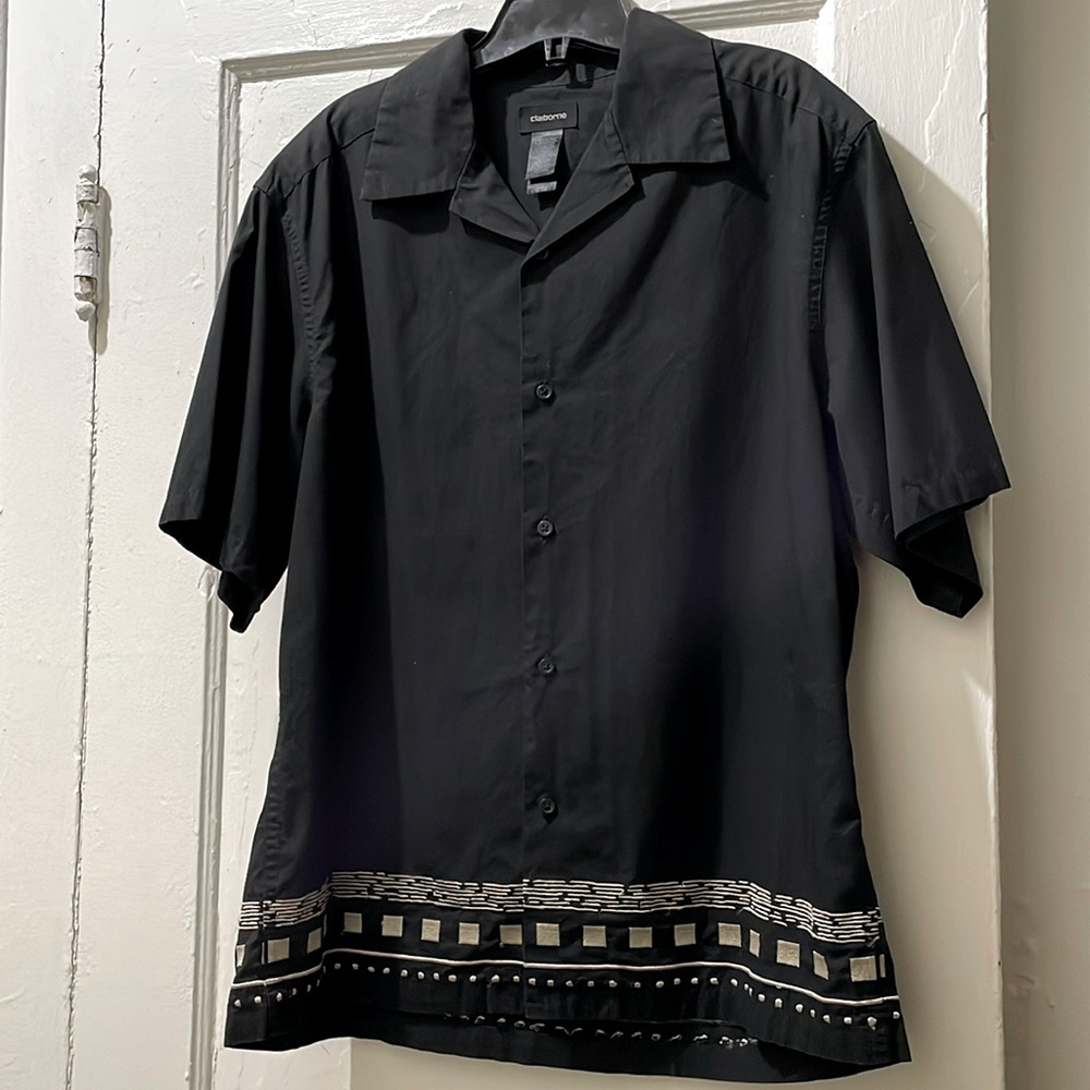 Men’s Claiborne 100% cotton button down fine detail